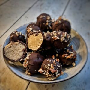 Raw cookie dough bites made from chickpeas